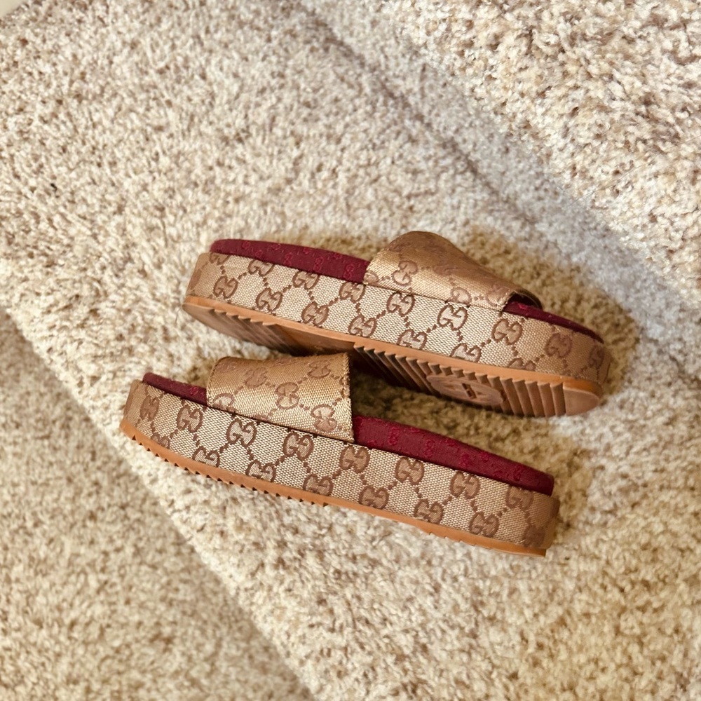 G Monogram Slide Sandals with Burgundy Footbed